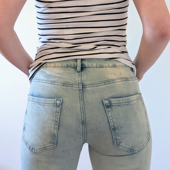 Rare Vintage Forever 21 Distressed Shorts - Picture 4 of 5